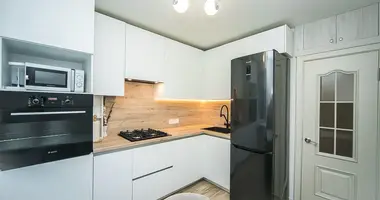 Wohnung 3 zimmer in Minsk, Belarus