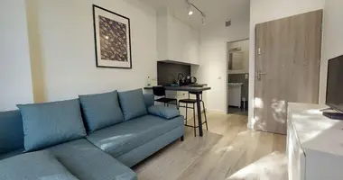 Wohnung 4 zimmer in Warschau, Polen