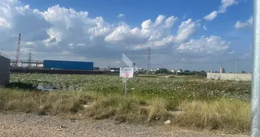 Участок земли в Такмау, Камбоджа