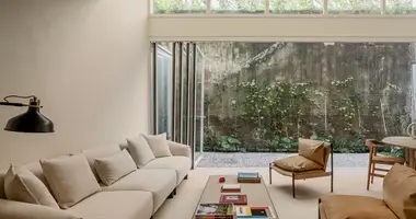 3 bedroom apartment in Alvalade, Portugal