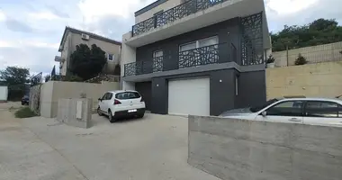 Maison dans Zelenika, Monténégro