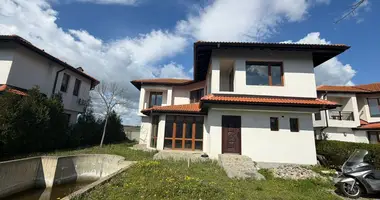 Casa 3 habitaciones en Kableshkovo, Bulgaria