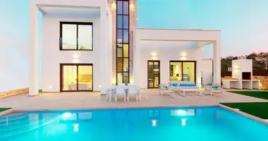 Villa 4 bedrooms in Finestrat, Spain