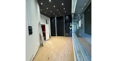 Geschäft 30 m² in Tirana, Albanien