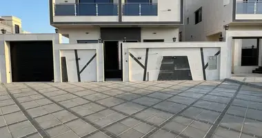 Villa in Emirates City, Vereinigte Arabische Emirate