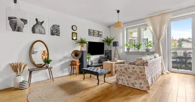 Коммерческое помещение 74 м² в Варшава, Польша