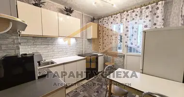 Apartamento 3 habitaciones en Muchaviecki sielski Saviet, Belarús