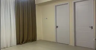 Apartamento 4 habitaciones en Tiflis, Georgia
