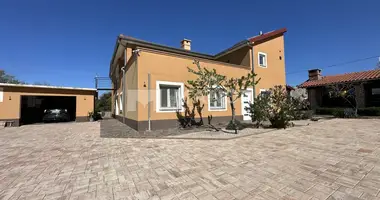5 bedroom house in Kraljevica, Croatia