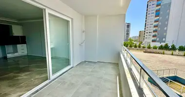 Apartamento 2 habitaciones en Akdeniz, Turquía