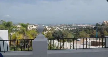 2 bedroom apartment in Benahavis, Spain