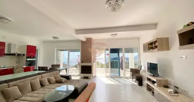 Casa 4 habitaciones en Montenegro