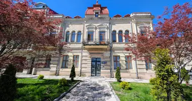 Mieszkanie 5 pokojów w Batumi, Gruzja