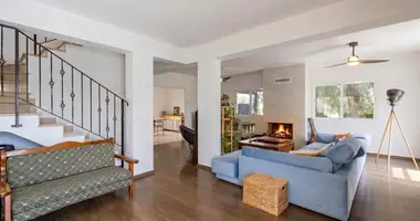 Квартира 4 комнаты в Kiti, Кипр