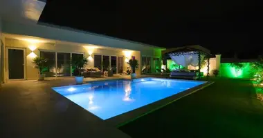 Haus 3 Schlafzimmer in Huai Yai, Thailand
