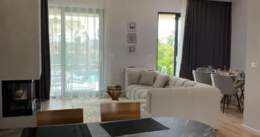 Villa 4 habitaciones en Golem, Albania