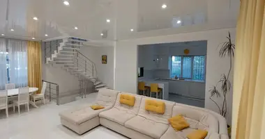 Casa 4 habitaciones en Odesa, Ucrania