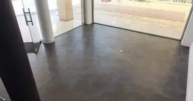 Sklep w Limassol, Cypr