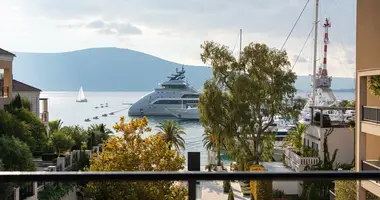 Wohnung 3 Schlafzimmer in Tivat, Montenegro