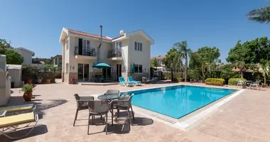 Villa in Paralimni, Zypern