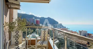 Penthouse 3 chambres dans Becici, Monténégro