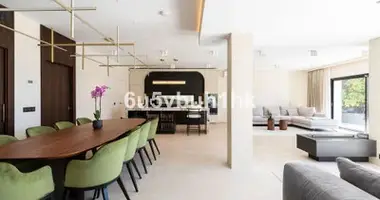 6 bedroom house in Benahavis, Spain