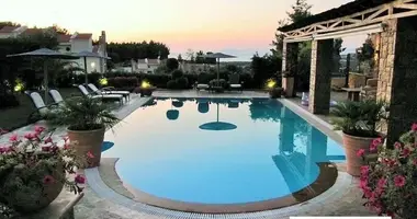 Villa 4 zimmer in Kassandra Municipality, Griechenland