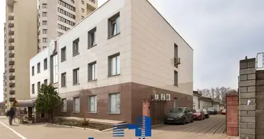 Propiedad comercial 612 m² en Minsk, Belarús