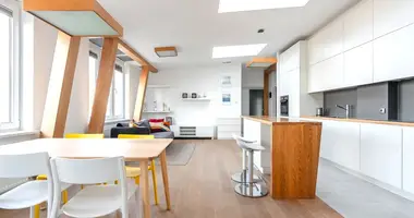 Gewerbefläche 67 m² in Warschau, Polen