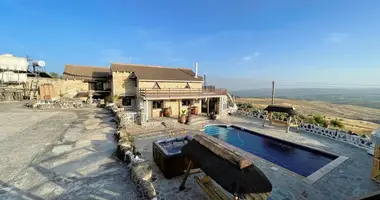 5 bedroom apartment in Lasa, Cyprus