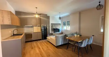 Jepet Me Qera Apartment 2+1+1 Te Kodra E Diellit 1,000 € /Muaj w Obwód Tirana, Albania