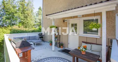 Квартира 3 комнаты в Акаа, Финляндия