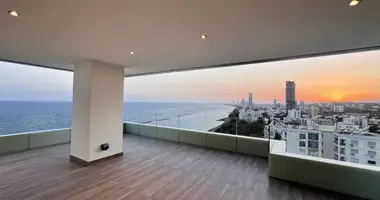 Apartamento 4 habitaciones en Koinoteta Agiou Tychona, Chipre