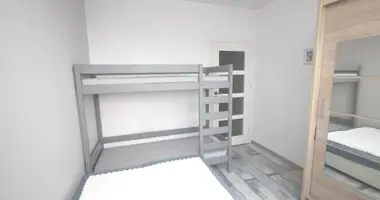 Mieszkanie 2 pokoi w Warszawa, Polska