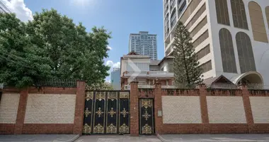 Villa 7 zimmer in Sangkat Boeng Keng Kang Ti Muoy, Kambodscha