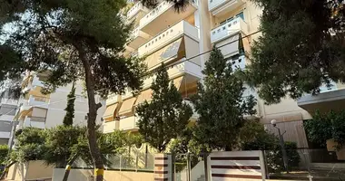 Mieszkanie 4 pokoi w Municipality of Alimos, Grecja