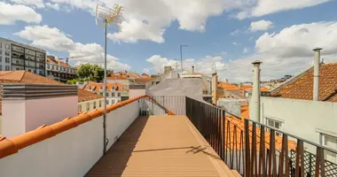 3 bedroom apartment in Alvalade, Portugal