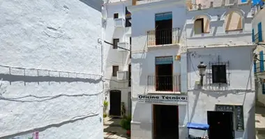 7 bedroom house in Spain