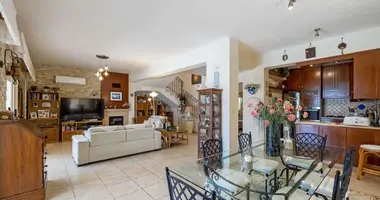 Villa 4 chambres dans Kiti, Chypre