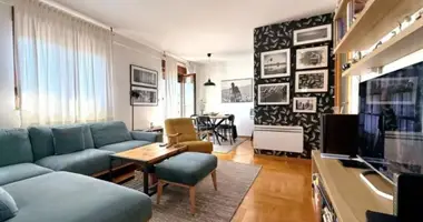 3 bedroom apartment in Miami, United States