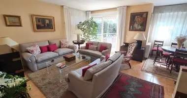 Wohnung 4 Schlafzimmer in Madrid, Spanien