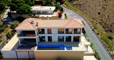 4 bedroom house in Benidorm, Spain