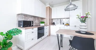 Commercial property 41 m² in Warsaw, Poland