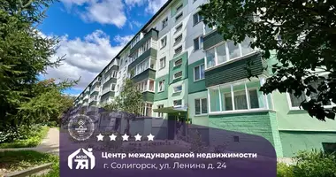 Apartamento 3 habitaciones en Saligorsk, Belarús