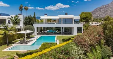 5 bedroom house in Spain