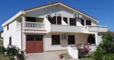 Hotel 540 m² en Opcina Karlobag, Croacia