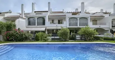 4 bedroom house in San Pedro Alcantara, Spain
