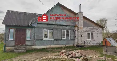 Casa en Viercialiski, Belarús