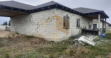 Maison dans Vialikija Radvanicy, Bélarus