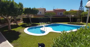 Reihenhaus in lAlfas del Pi, Spanien